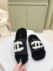 CHANEL 25S FUR SLIPPERS DOUBLE-LAYERED IN BLACK WITH WHITE CC LOGO