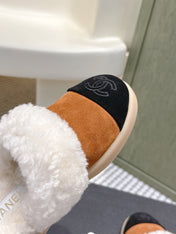 CHANEL 25S INDOOR SLIPPERS IN CARAMEL AND BLACK SUEDE FUR-LINED