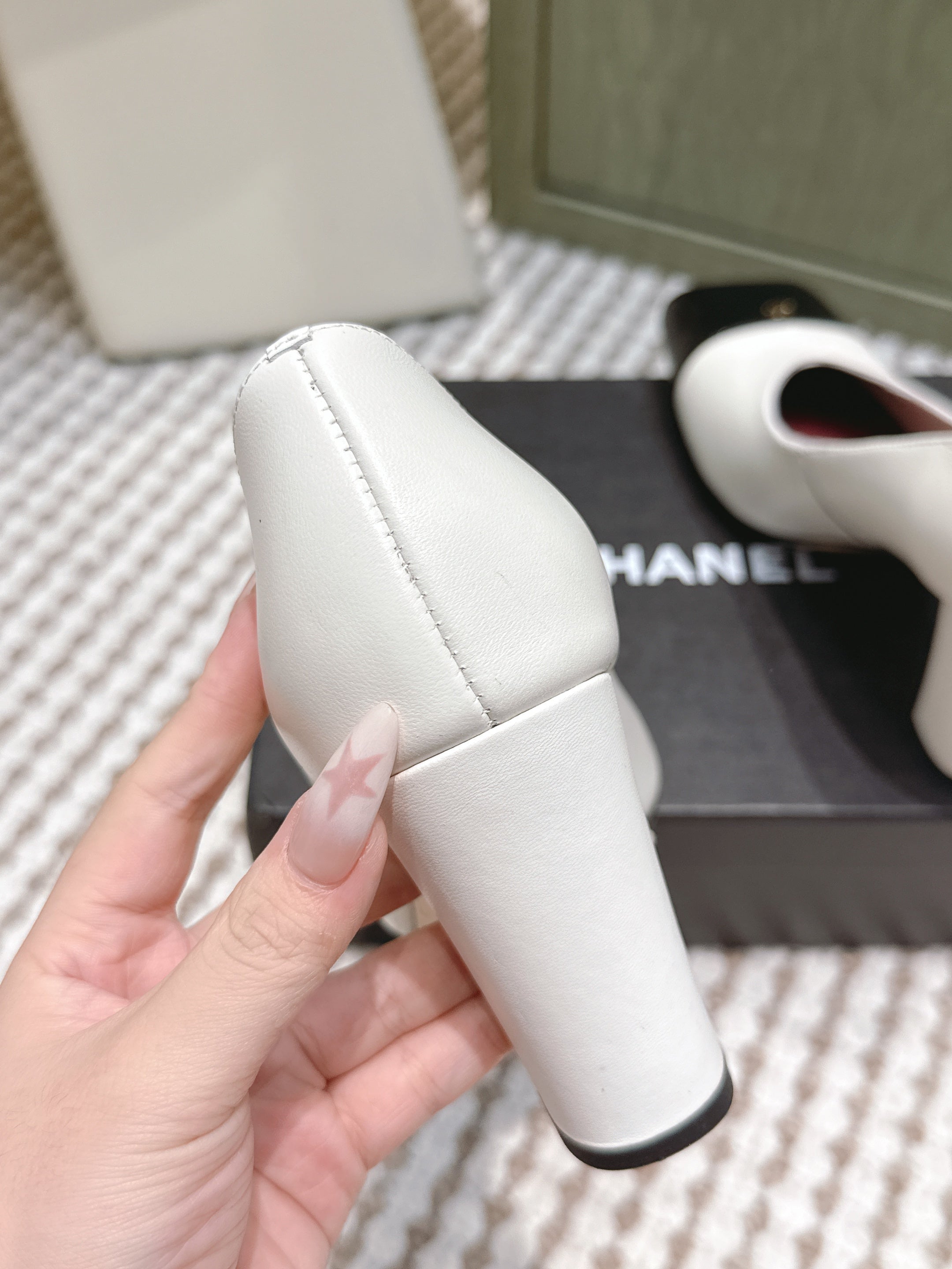 CHANEL 25S SQUARE-TOE HIGH HEELS 90MM IN WHITE AND BLACK CALFSKIN