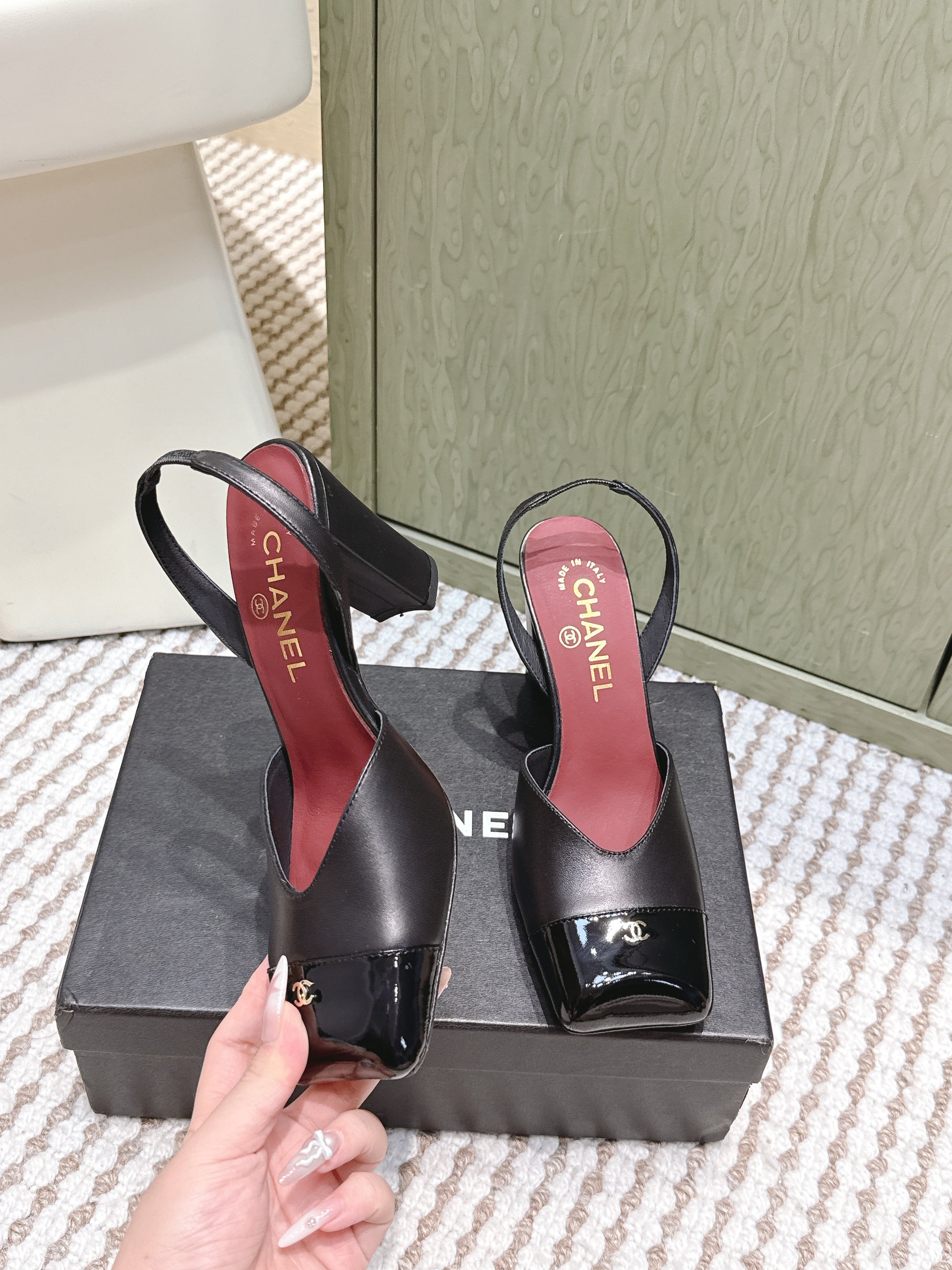 CHANEL 25S HIGH-HEELED SQUARE-TOE SLINGBACK 90MM IN BLACK CALFSKIN