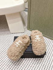CHANEL 25S CLASSIC FURRY SLIDES IN LIGHT BROWN WITH DOUBLE C LOGO