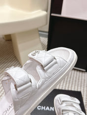 CHANEL 26S SANDALS IN WHITE CALFSKIN