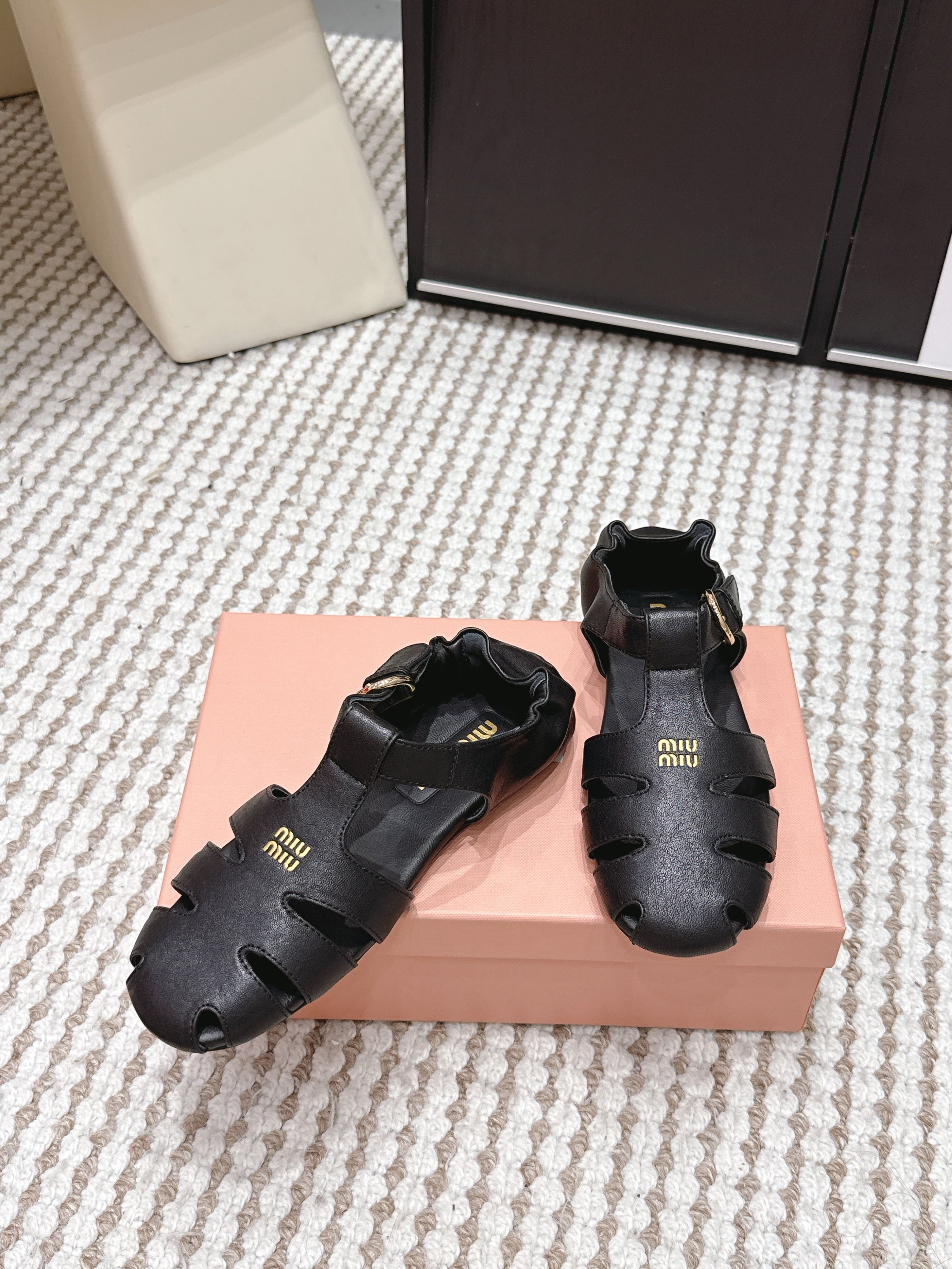 MIUMIU 26S RUCHES FISHERMAN SANDALS IN BLACK CALFSKIN GOLD HARDWARE