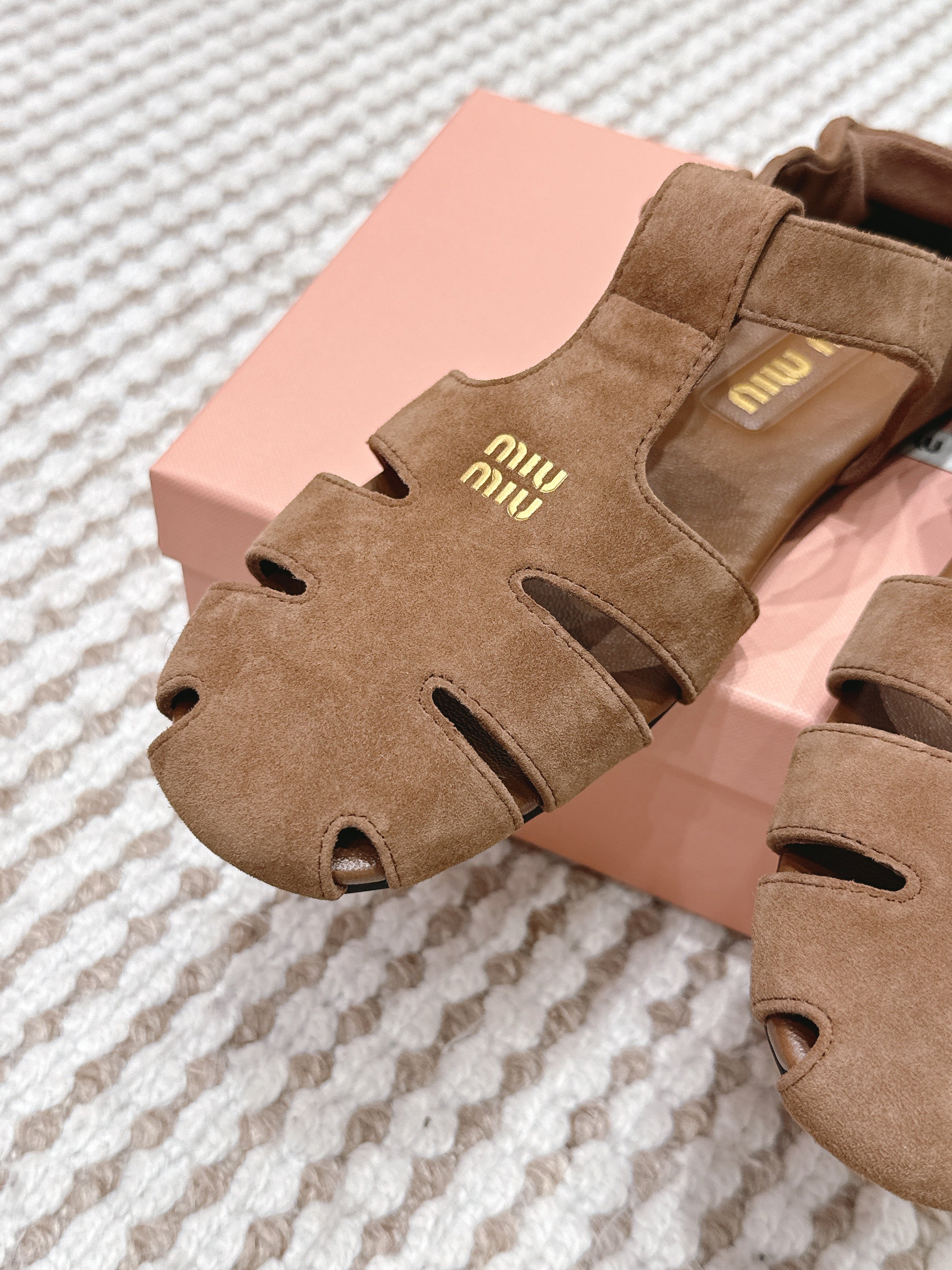 MIUMIU 26S RUCHES FISHERMAN SANDALS IN BROWN SUEDE GOLD HARDWARE