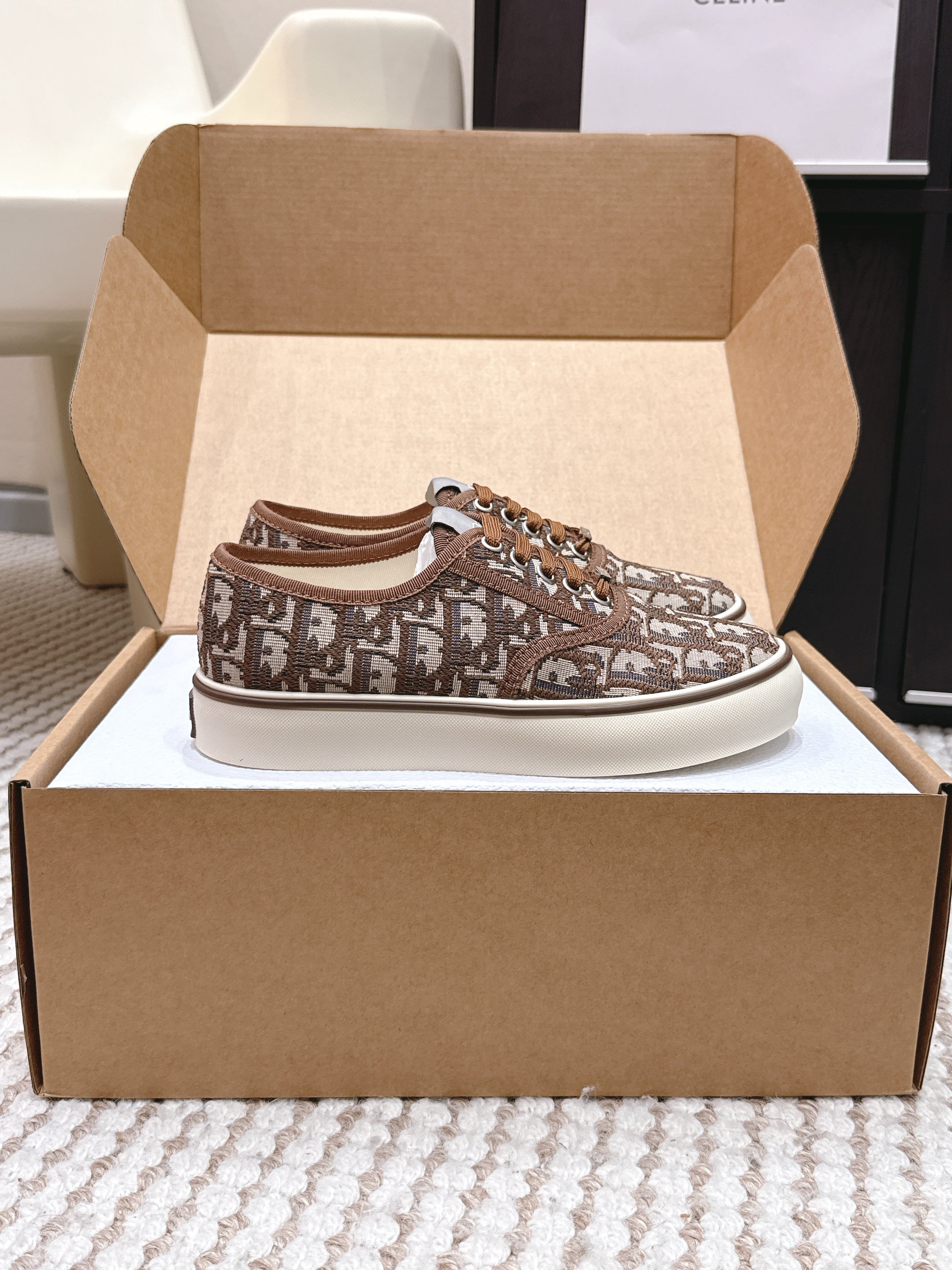 DIOR 26S SALTWIND SNEAKER IN BROWN FABRIC STYLE 6