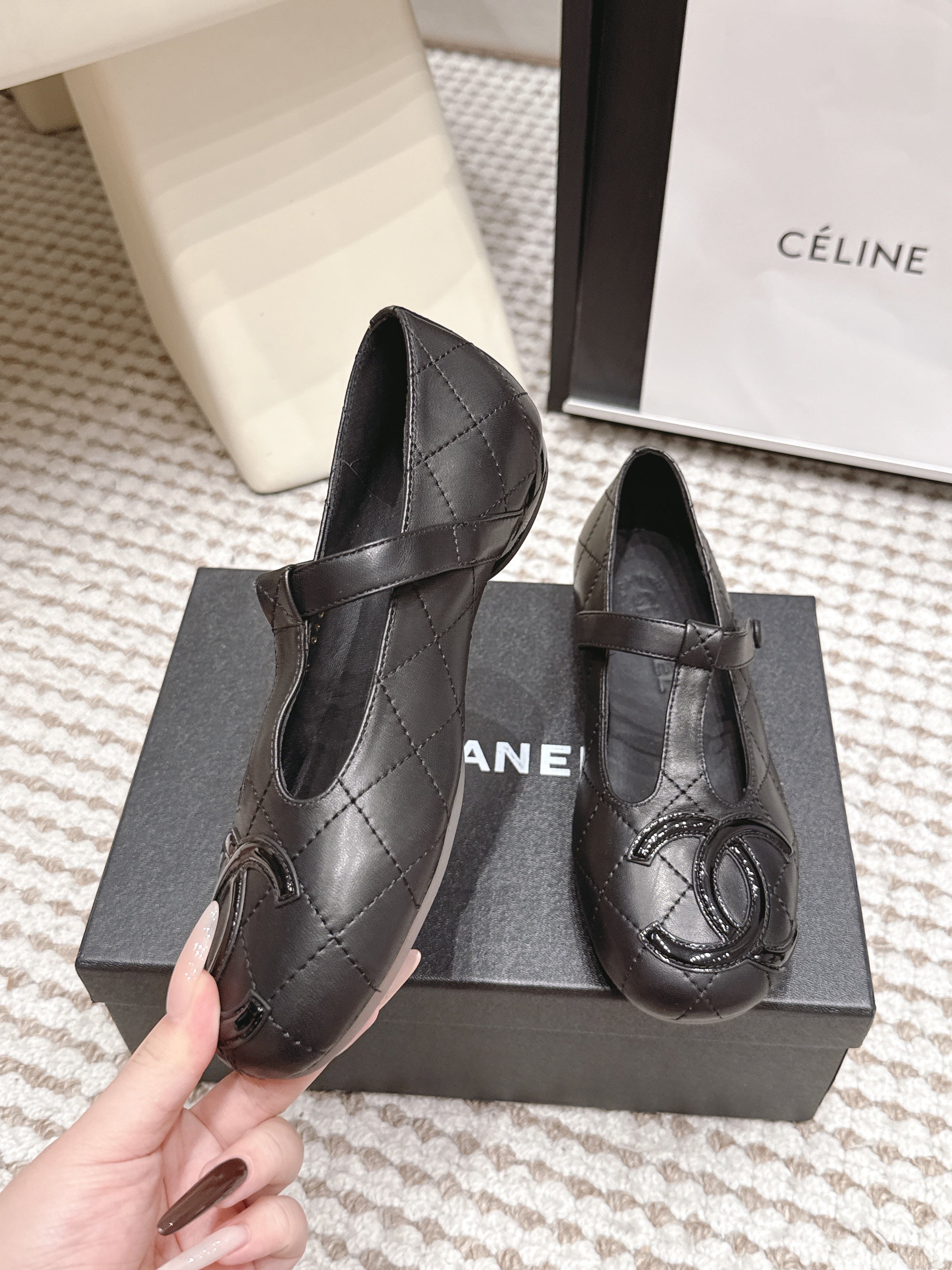 CHANEL 26S MARY JANE FLATS IN BLACK LAMBSKIN WITH  CC LOGO