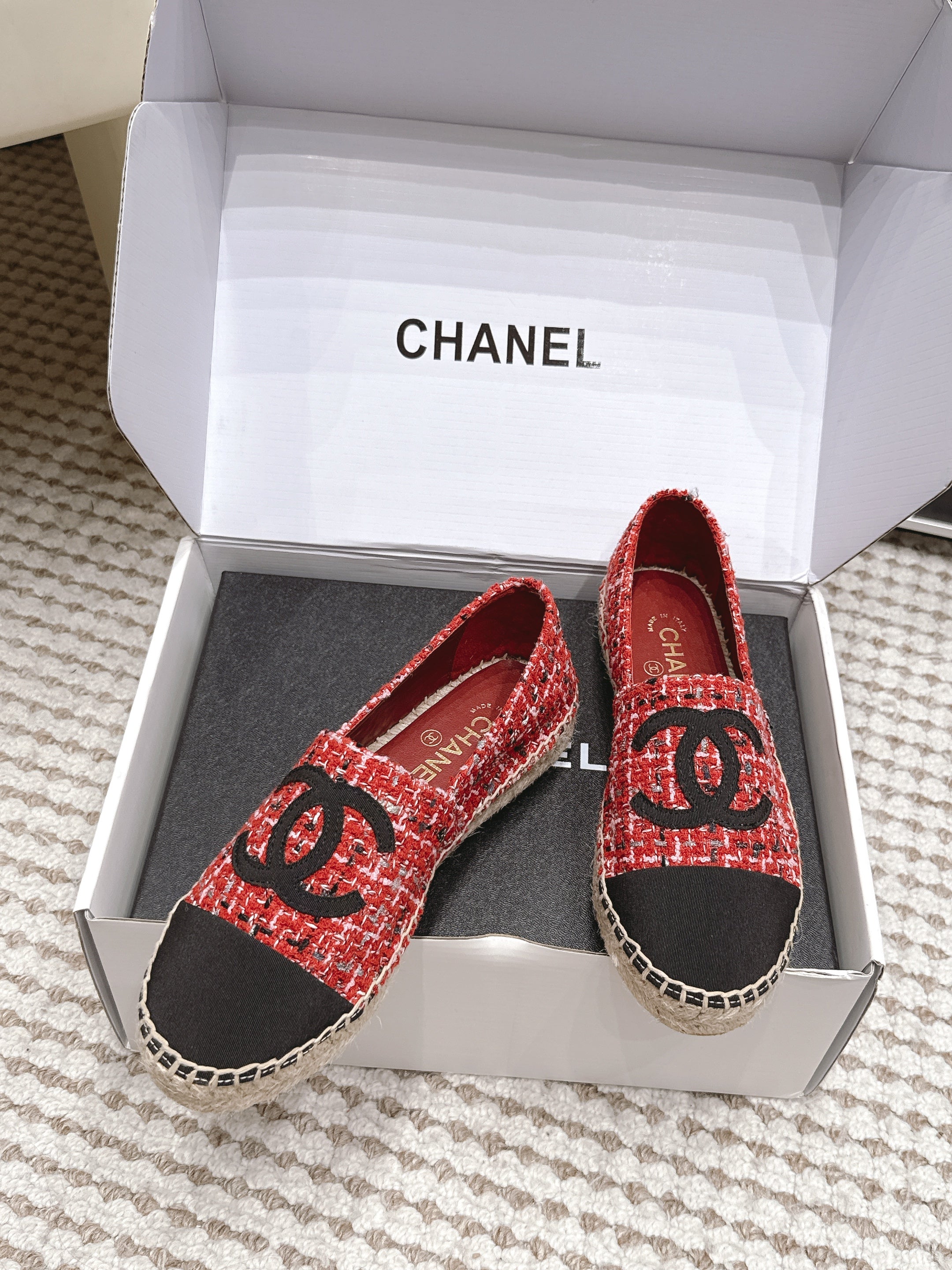 CHANEL 26S SLIP ONS IN RED MIX BLACK TWEED AND PATENT CALFSKIN