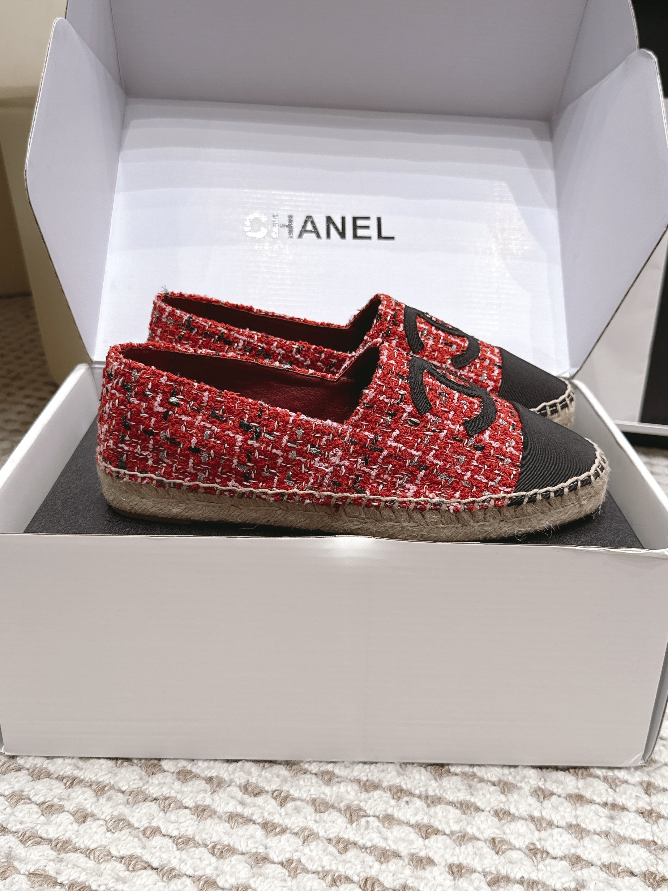 CHANEL 26S SLIP ONS IN RED MIX BLACK TWEED AND PATENT CALFSKIN