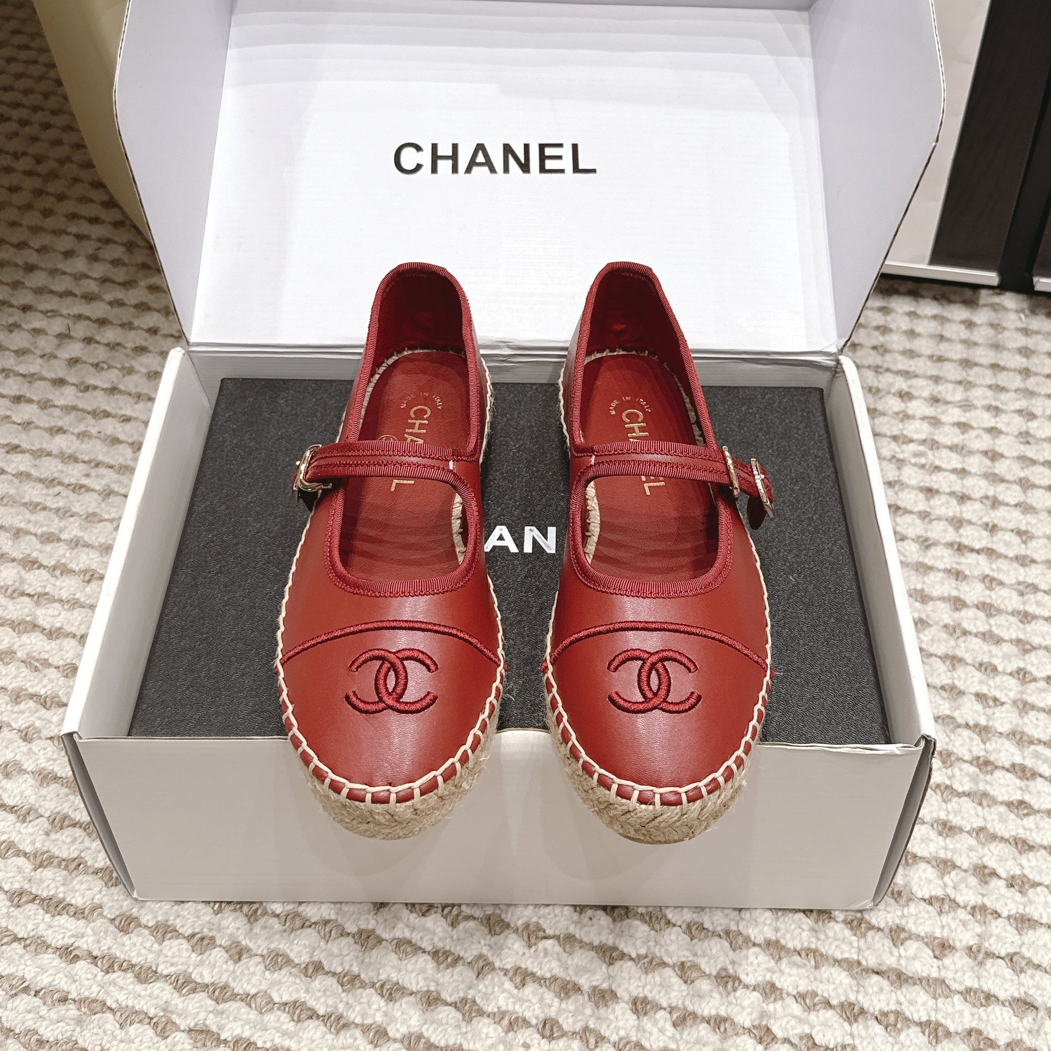 CHANEL 26S MARY JANE FLATS IN DARK RED LAMBSKIN ESPADRILLE SOLE