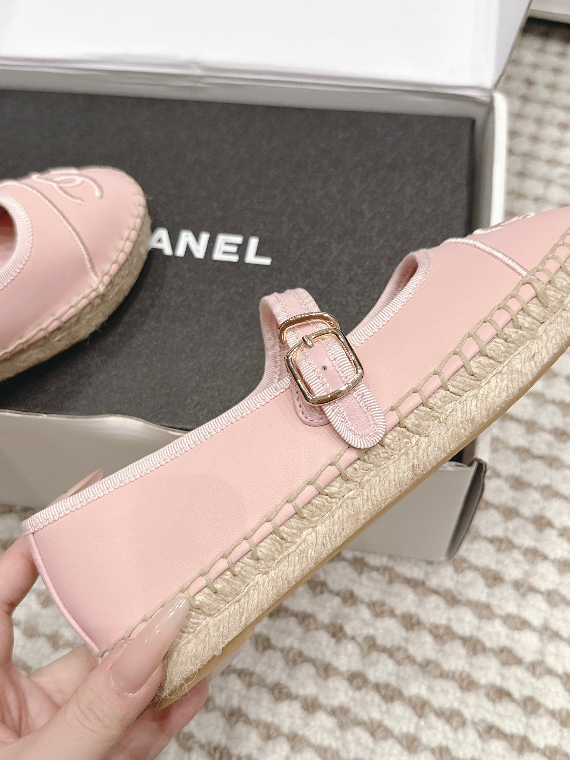 CHANEL 26S MARY JANE FLATS IN LIGHT PINK LAMBSKIN ESPADRILLE SOLE