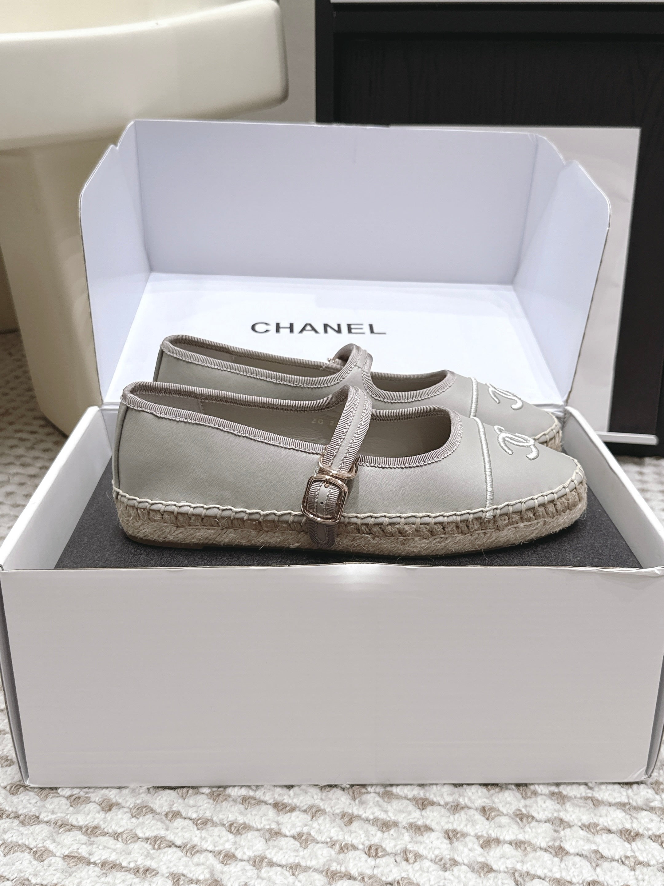CHANEL 26S MARY JANE FLATS IN GREY LAMBSKIN ESPADRILLE SOLE