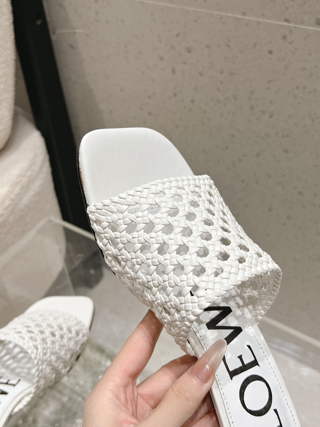LOEWE 26S WOVEN HEEL SANDALS 50 MM IN WHITE LAMBSKIN