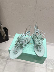 AQUAZZURA 26S FLORAL THONG SANDALS IN MINT GREEN WOVEN RAFFIA AND FABRIC