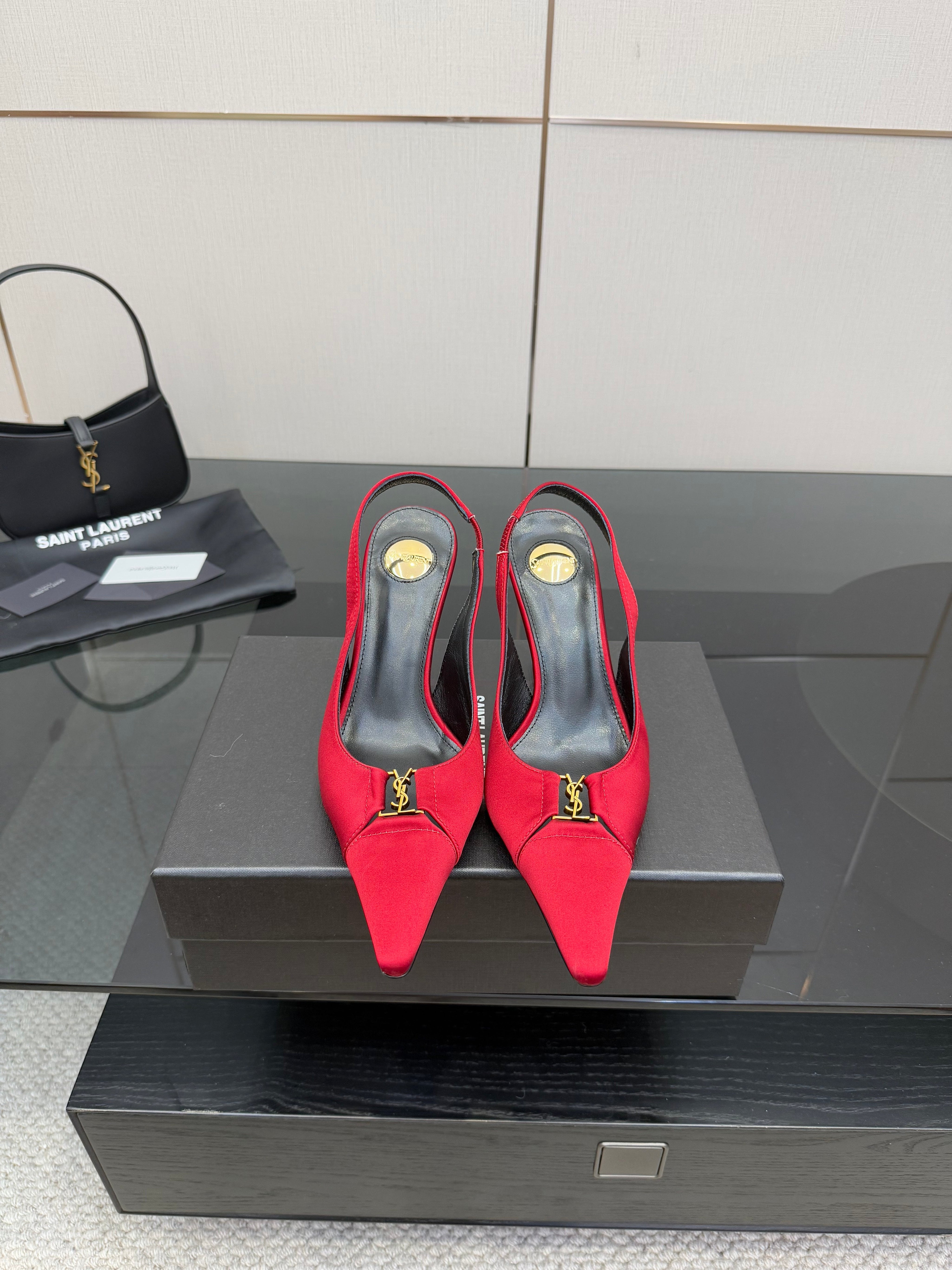 YSL 25S SLINGBACK HIGH HEELS 90 MM IN RED SATIN WITH GOLD HARDWARE STYLE 14