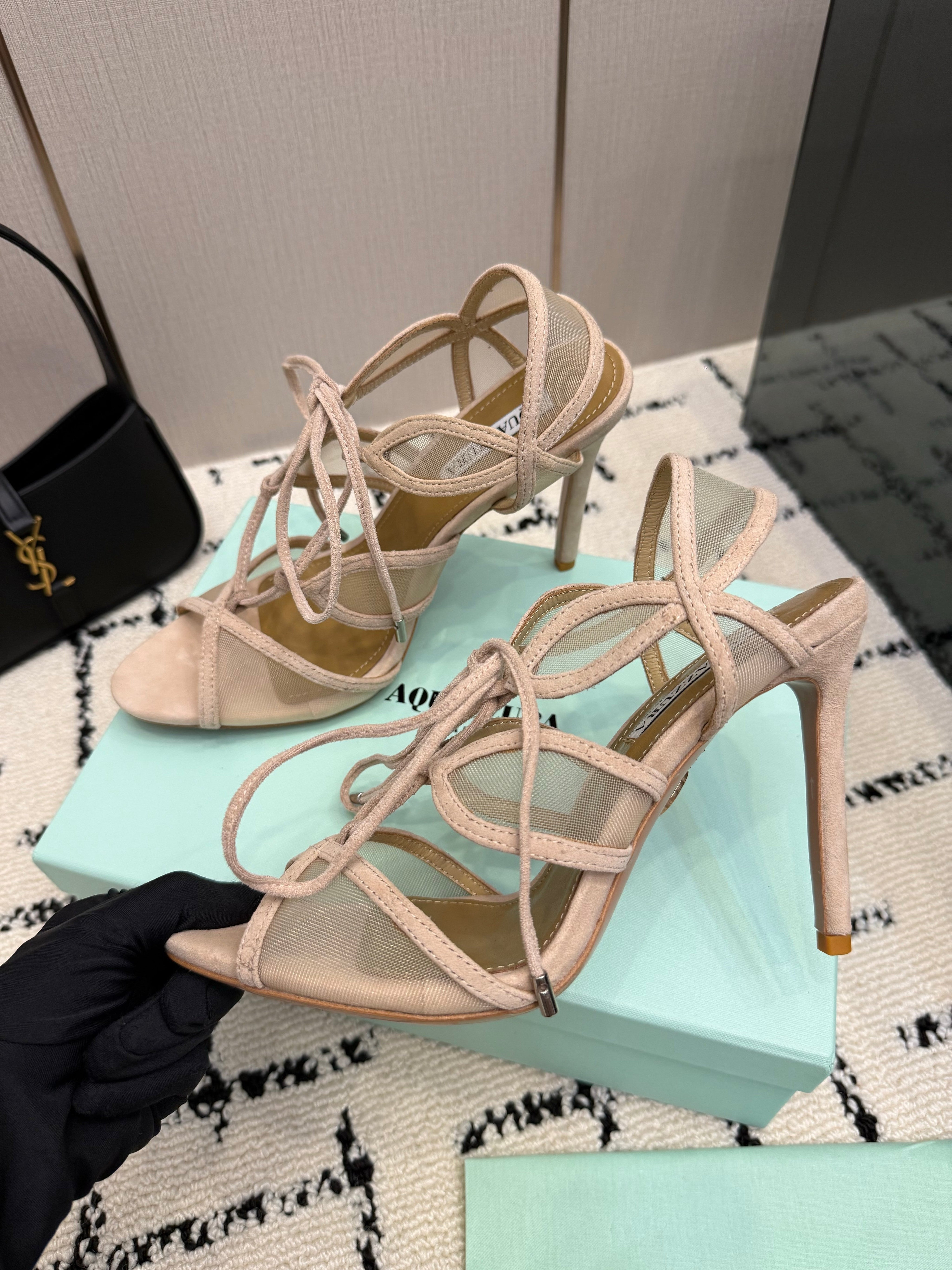 AQUAZZURA 26S SANDALS 100 MM IN BEIGE SUEDE & MESH
