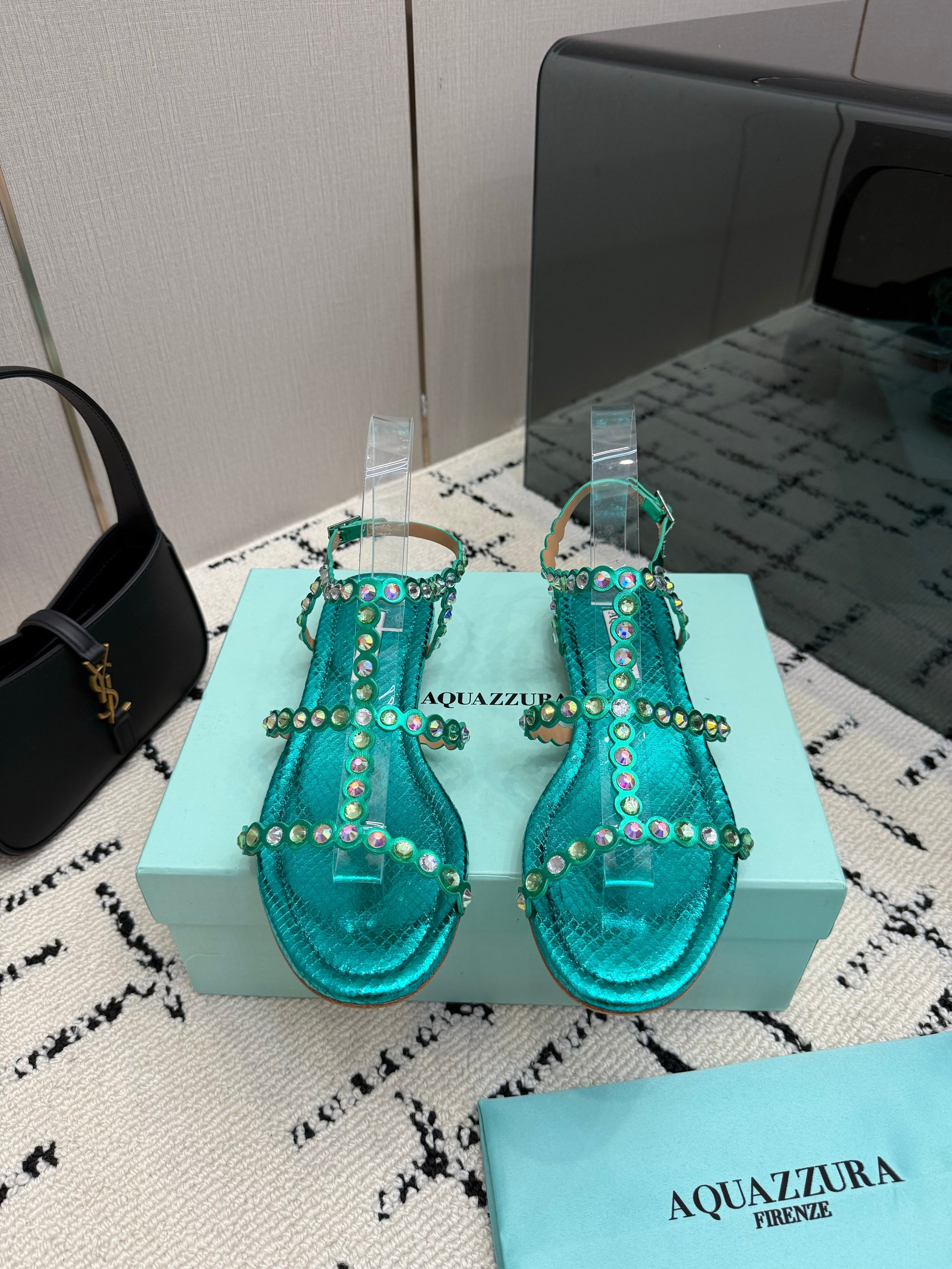 AQUAZZURA 26S FLAT SANDALS IN EMERALD GREEN SNAKESKIN CRYSTAL-EMBELLISHED