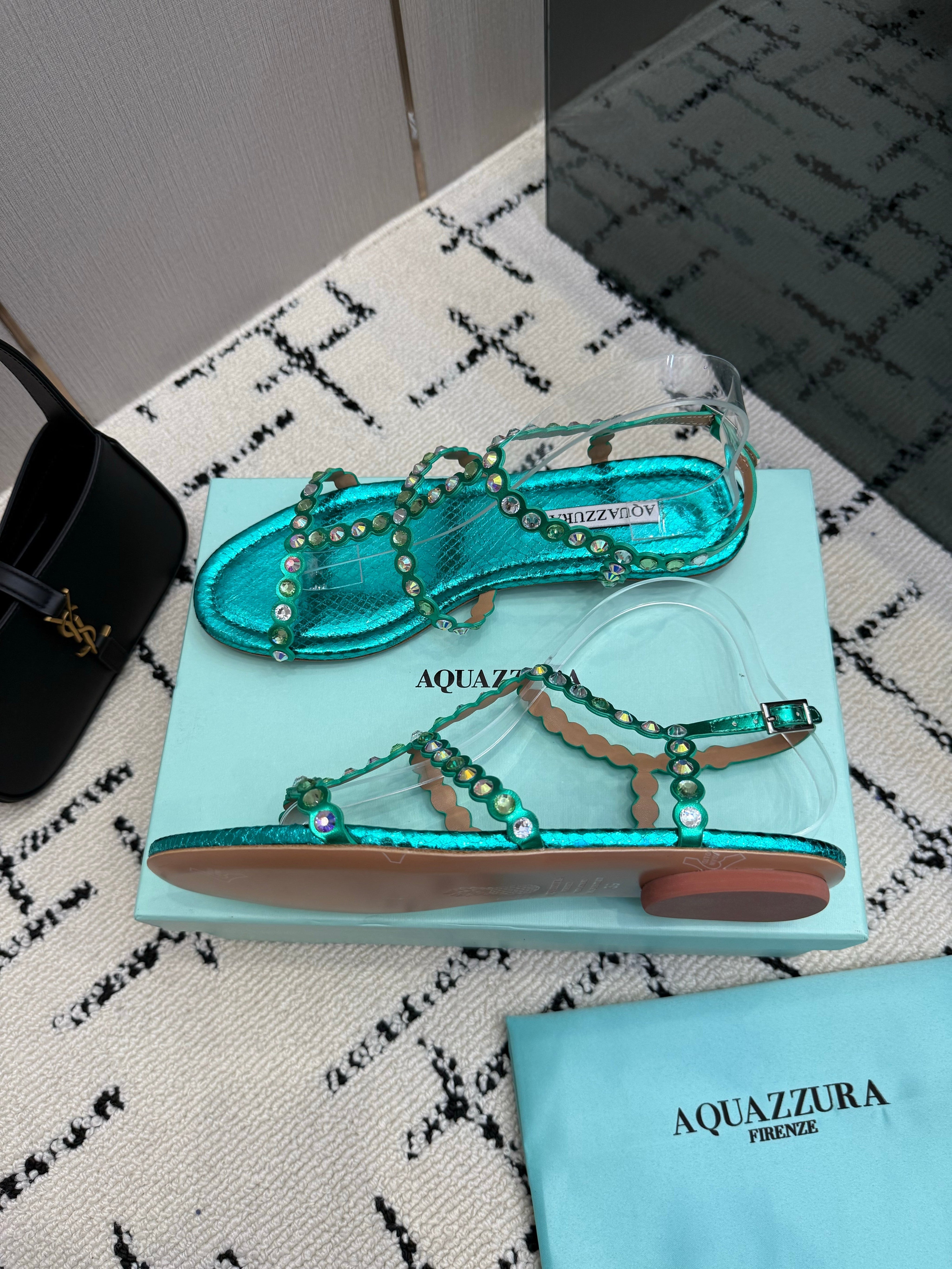 AQUAZZURA 26S FLAT SANDALS IN EMERALD GREEN SNAKESKIN CRYSTAL-EMBELLISHED