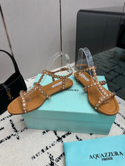 AQUAZZURA 26S FLAT SANDALS IN BROWN LAMBSKIN CRYSTAL-EMBELLISHED