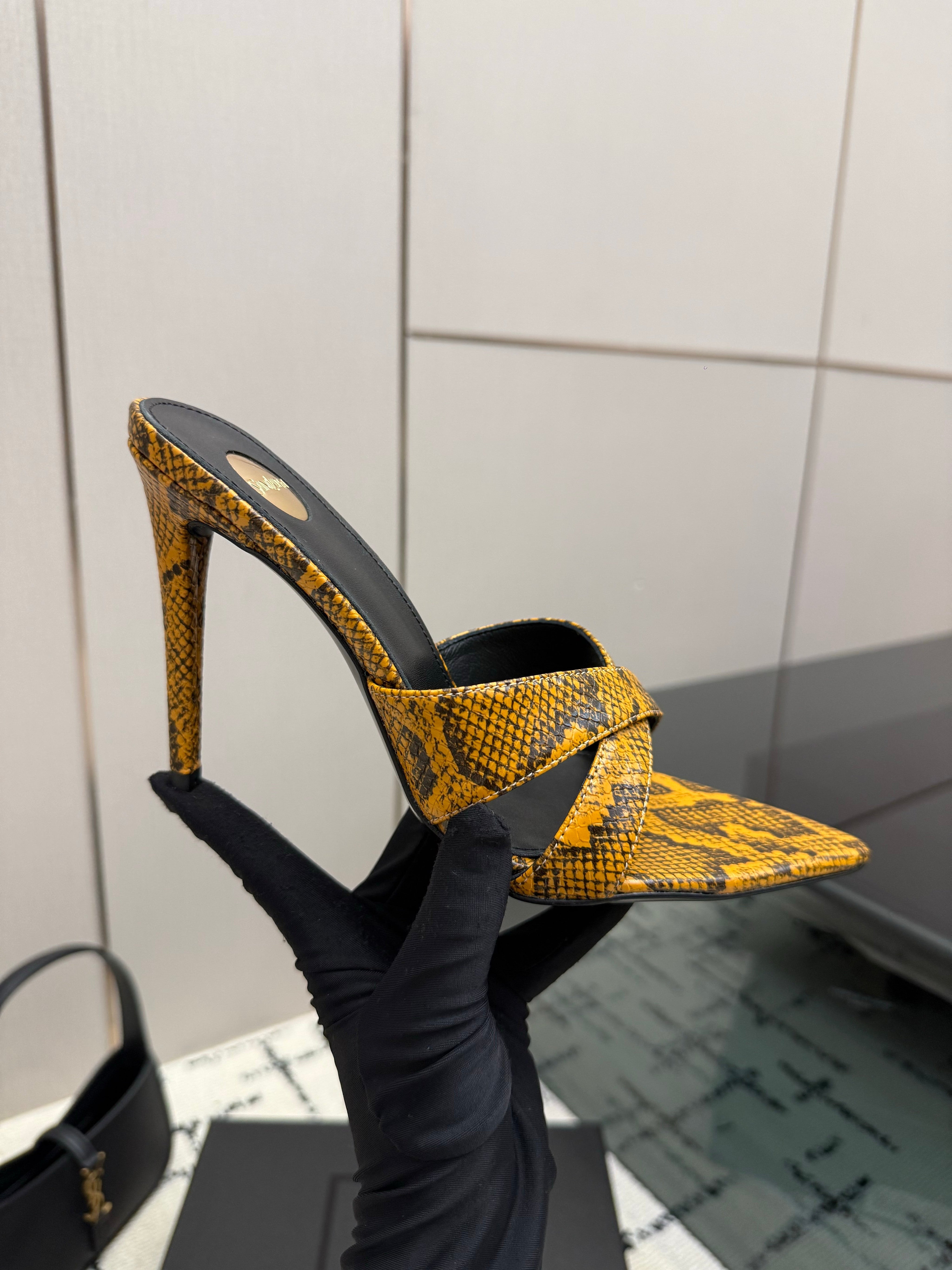 YSL 26S HIGH HEEL 100 MM IN ORANGE SNAKE PRINT SNAKESKIN
