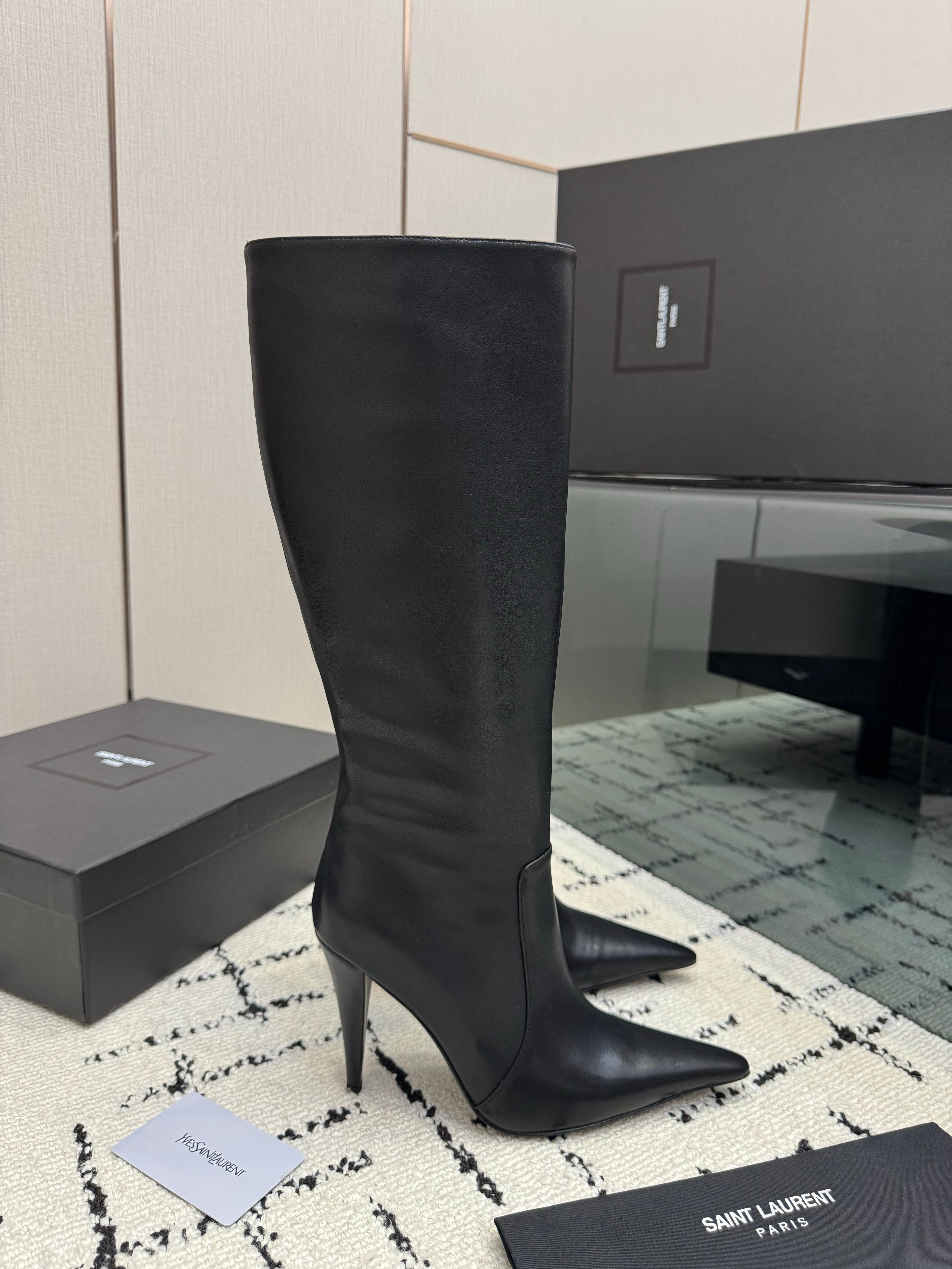 YSL 26S KNEE HIGH BOOTS 100 MM IN BLACK CALFSKIN PATENT SLIM SHAFT
