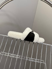 BALENCIAGA 25S SLIPPERS IN BLACK SUEDE AND WHITE WOOL