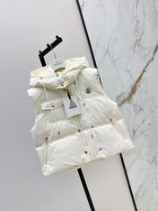 MONCLER 25S JACKET IN WHITE 307425
