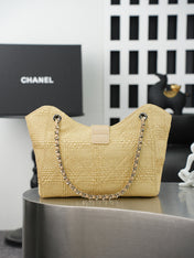 CHANEL 25S SHOULDER BAG 32 IN NATURAL RAFFIA AND CALFSKIN GOLD HARDWARE