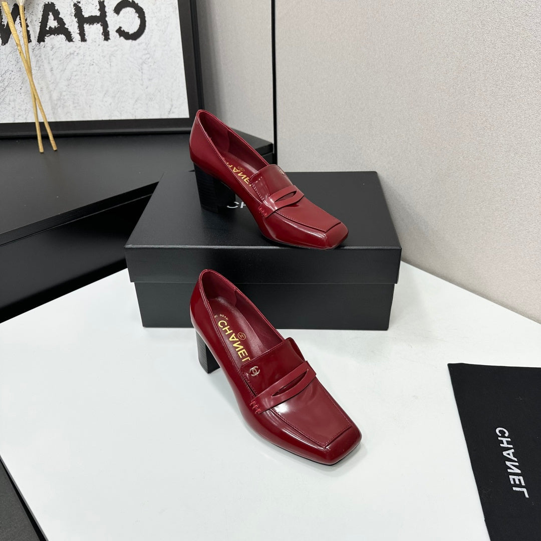 CHANEL 26S LOAFER PUMPS IN DARK RED PATENT CALFSKIN