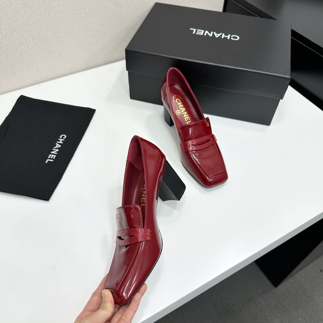 CHANEL 26S LOAFER PUMPS IN DARK RED PATENT CALFSKIN