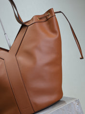 YSL 25S Y LARGE HOBO 50 IN CARAMEL CALFSKIN GOLD HARDWRE