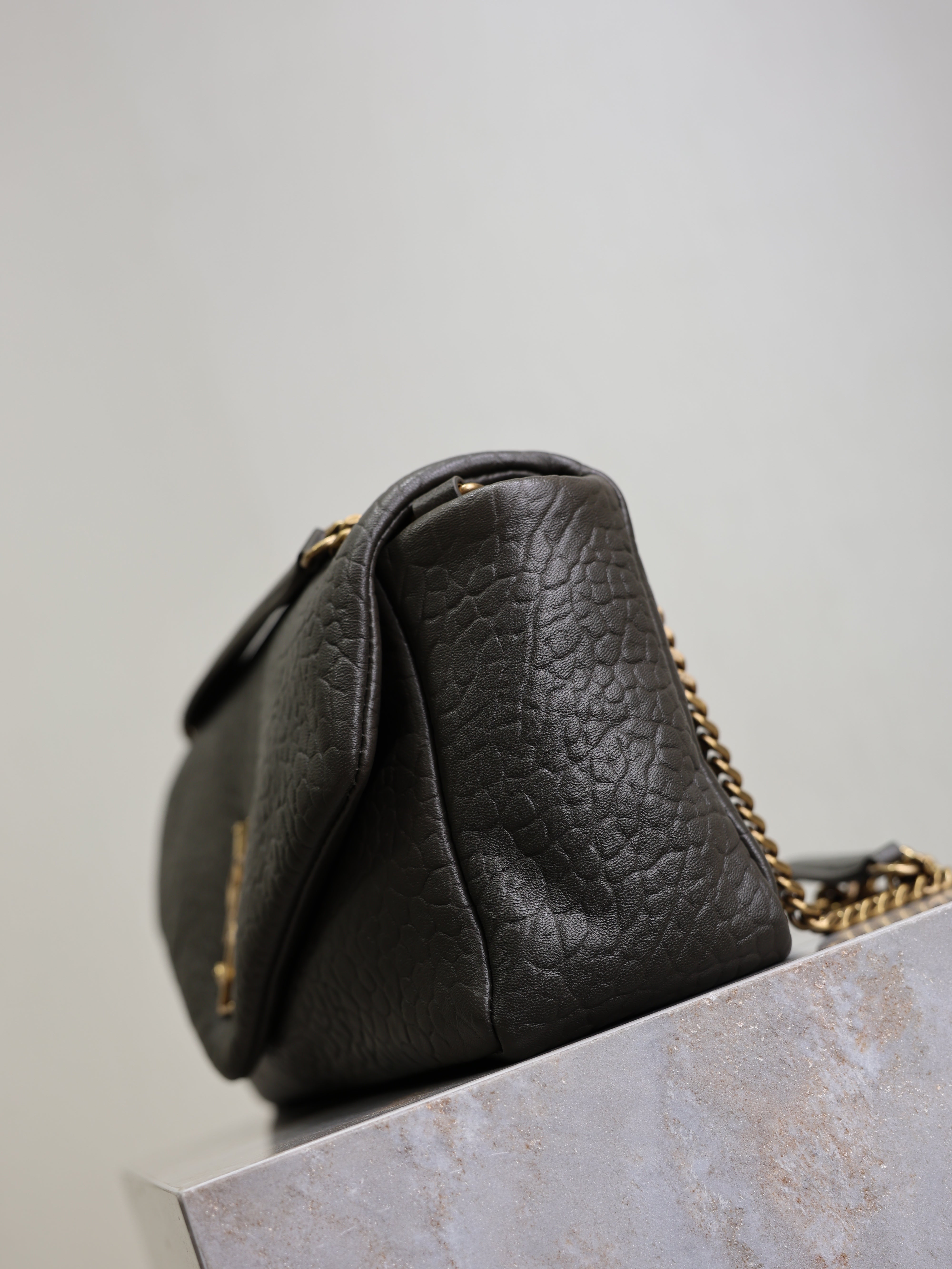 YSL 25S CALYPSO 30 IN DARK OLIVE GRAINED CALFSKIN GOLD HARDWRE