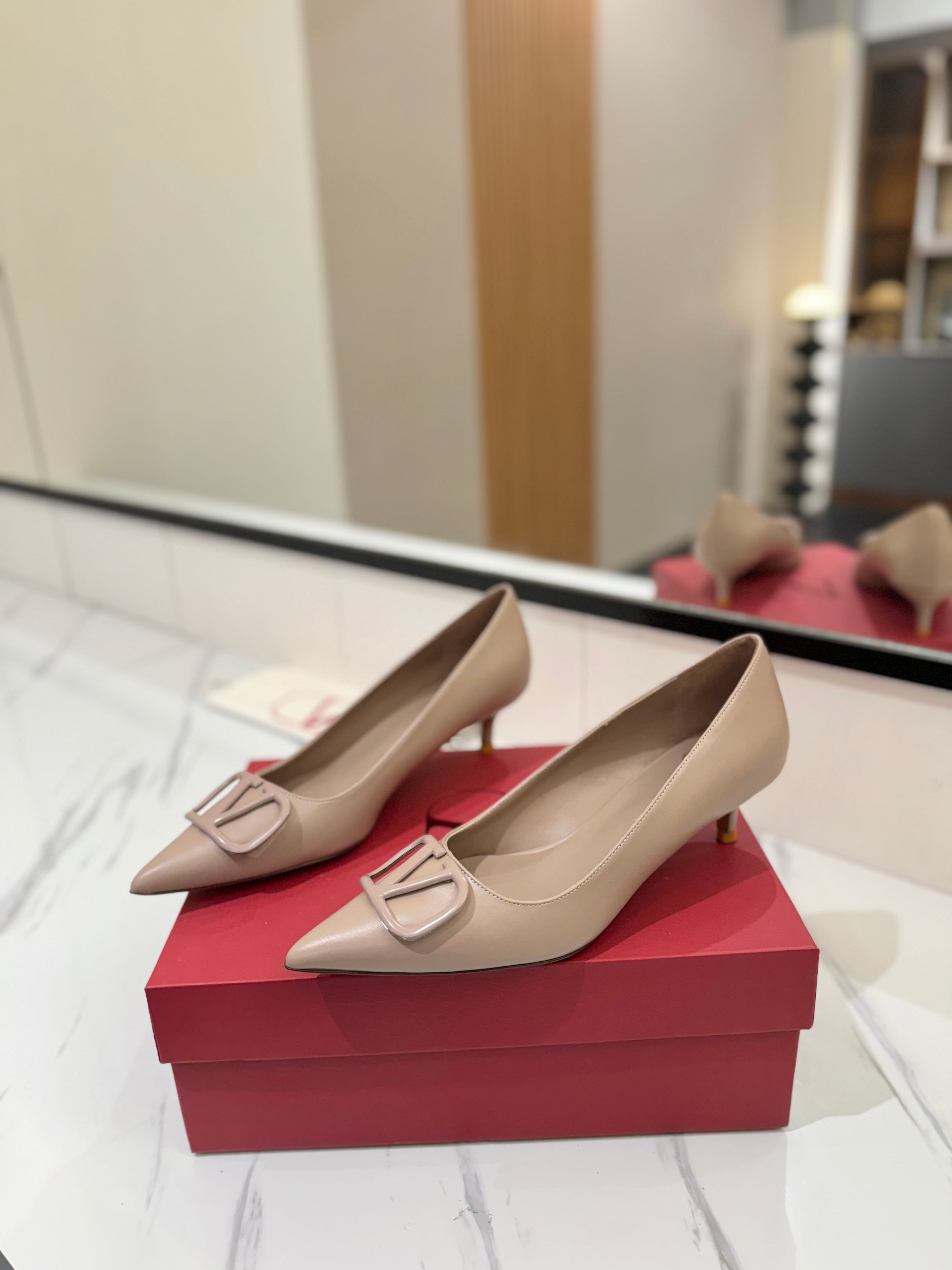 VALENTINO 26S HIGH HEELS 45 MM IN BEIGE SMOOTH CALFSKIN