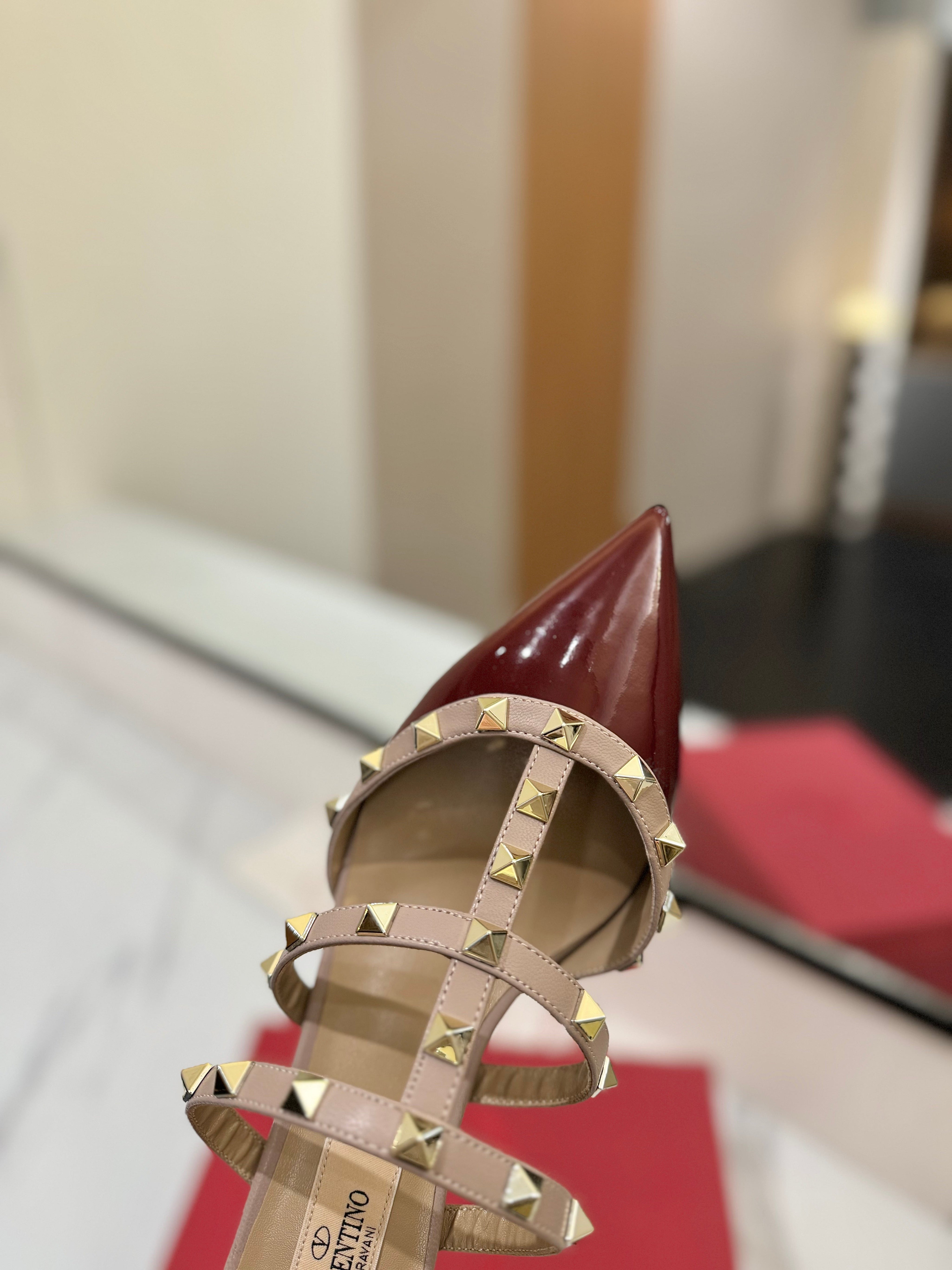 VALENTINO 26S STUDDED HEELED MULES 50 MM IN DARK RED PATENT CALFSKIN