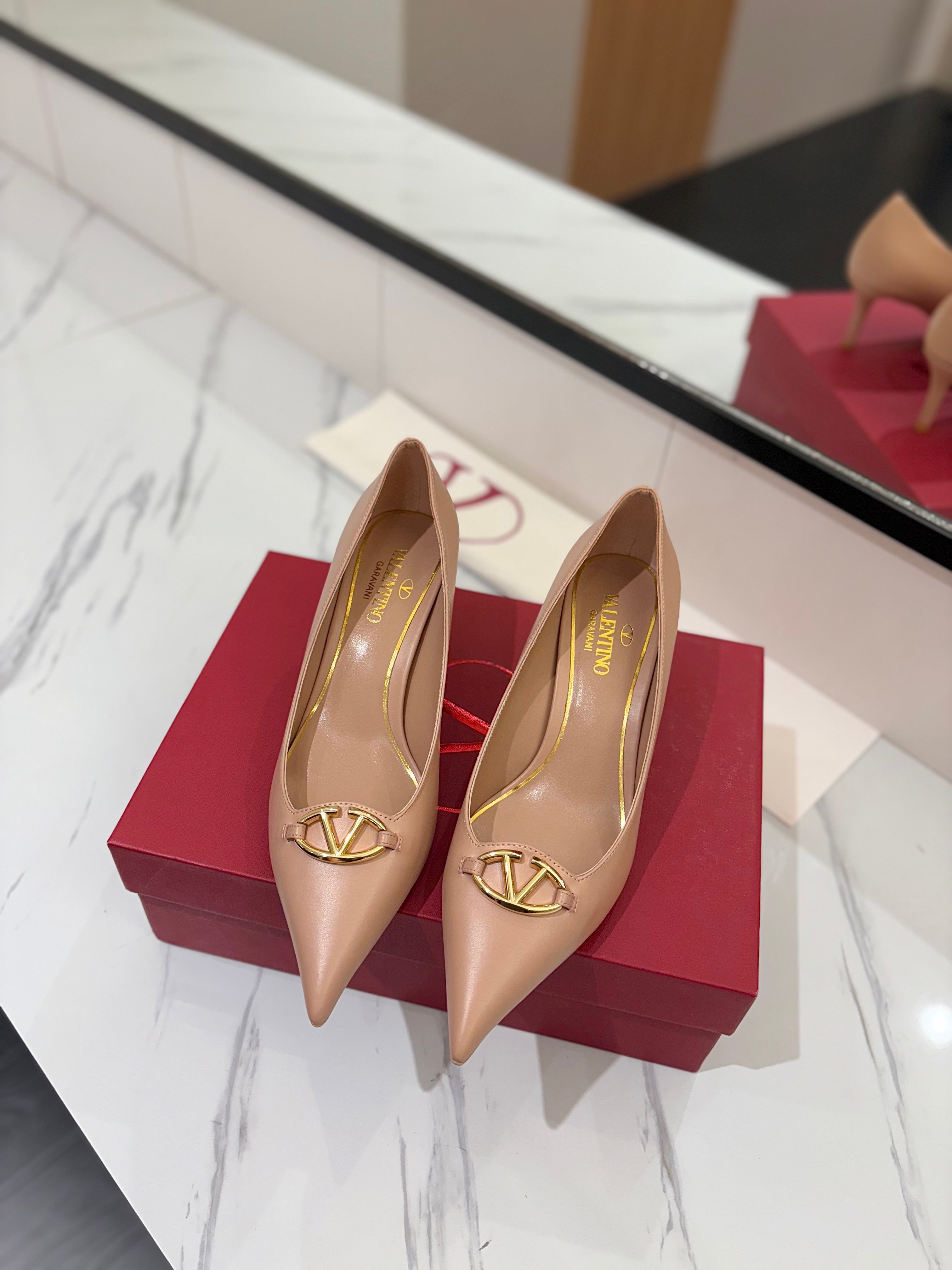 VALENTINO 26S POINTED-TOE PUMPS 65 MM IN NUDE SMOOTH CALFSKIN