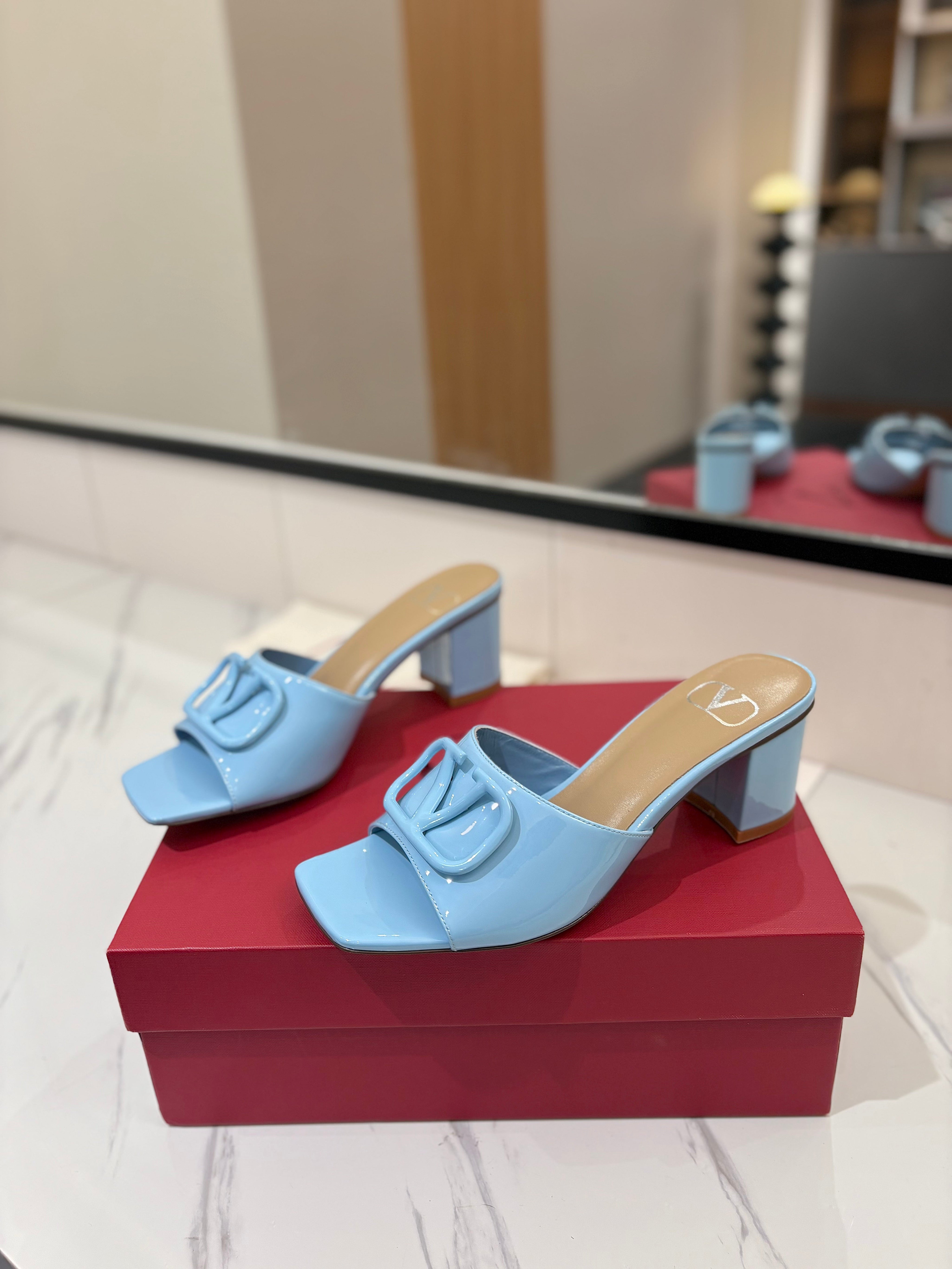 VALENTINO 26S HIGH-HEEL SANDALS 60 MM IN SKY BLUE PATENT CALFSKIN
