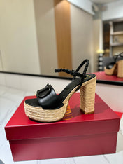 VLTN ESPADRILLE WEDGE SANDALS 25S 115 MM IN BLACK LAMBSKIN