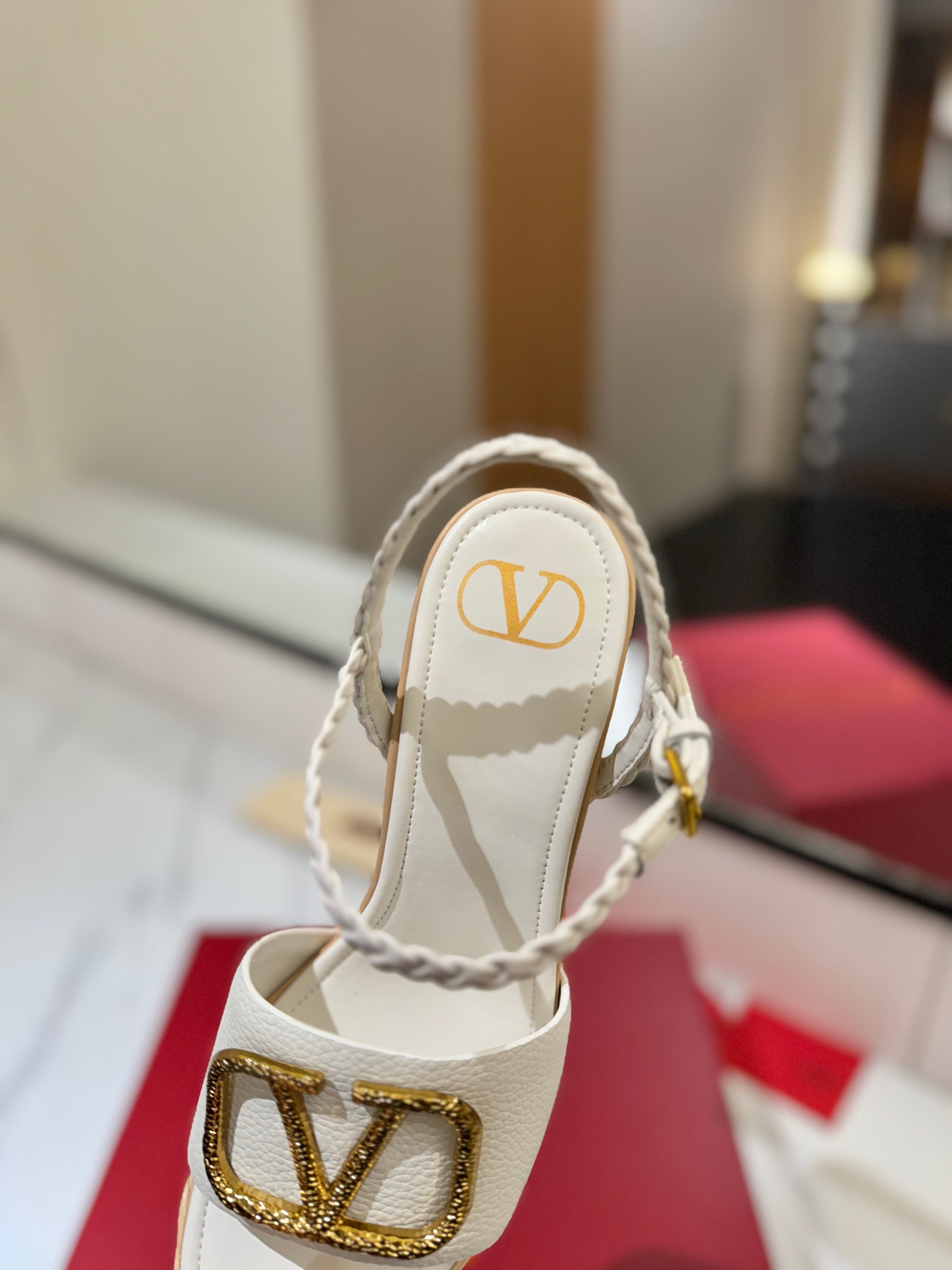 VLTN ESPADRILLE WEDGE SANDALS 25S 115 MM IN WHITE LAMBSKIN WITH GOLD HARDWARE