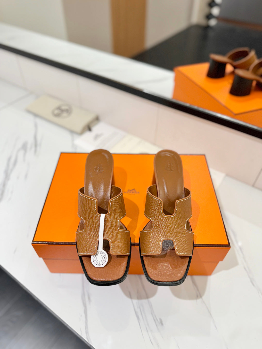 HM 26S HELIA SANDAL 70MM IN CARAMEL BROWN EPSOM CALFSKIN