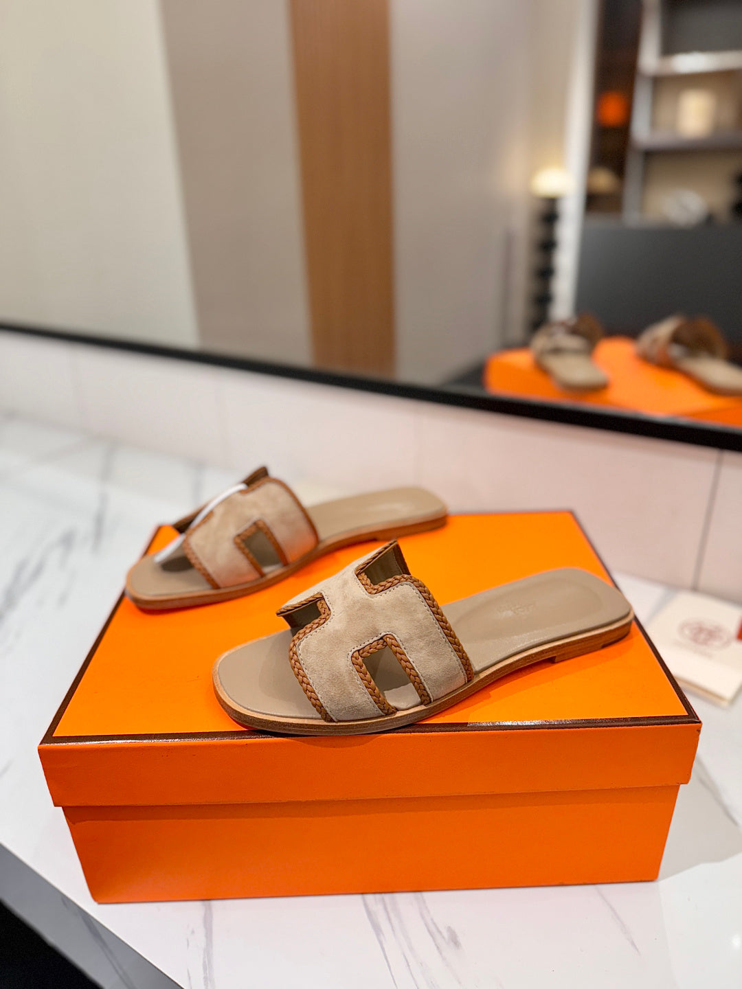 HM 26S ORAN SANDALS IN LIGHT BROWN SUEDE WITH TAN BOWN BRAIDED TRIM