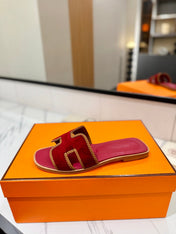 HM 26S ORAN SANDALS IN DARK RED SUEDE WITH TAN BOWN BRAIDED TRIM