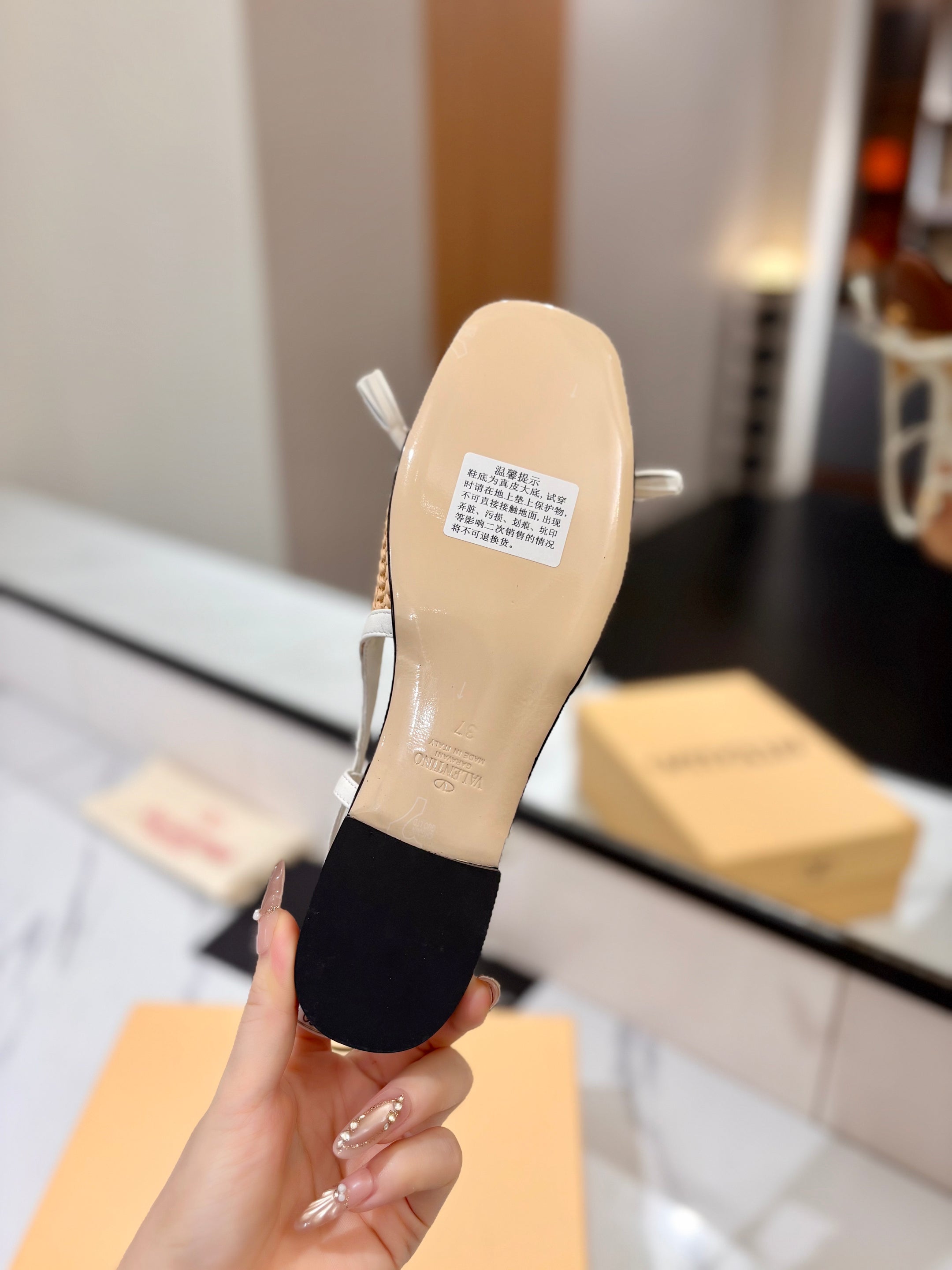VALENTINO 26S SLINGBACK FLATS IN WHITE AND BROWN CALFSKIN