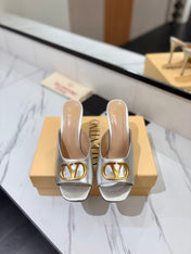 VALENTINO 26S HEEL SANDALS 100 MM IN METALLIC SILVER CALFSKIN WITH GOLD HARDWARE