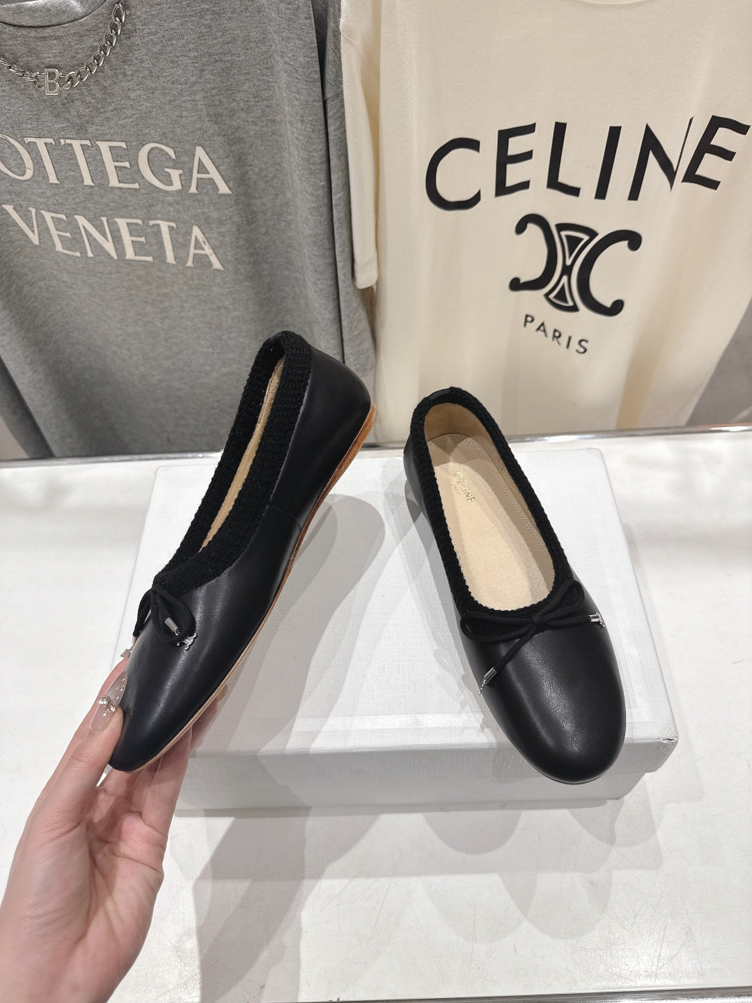 CELINE 26S BALLET FLATS IN BLACK CALFSKIN WITH BOW