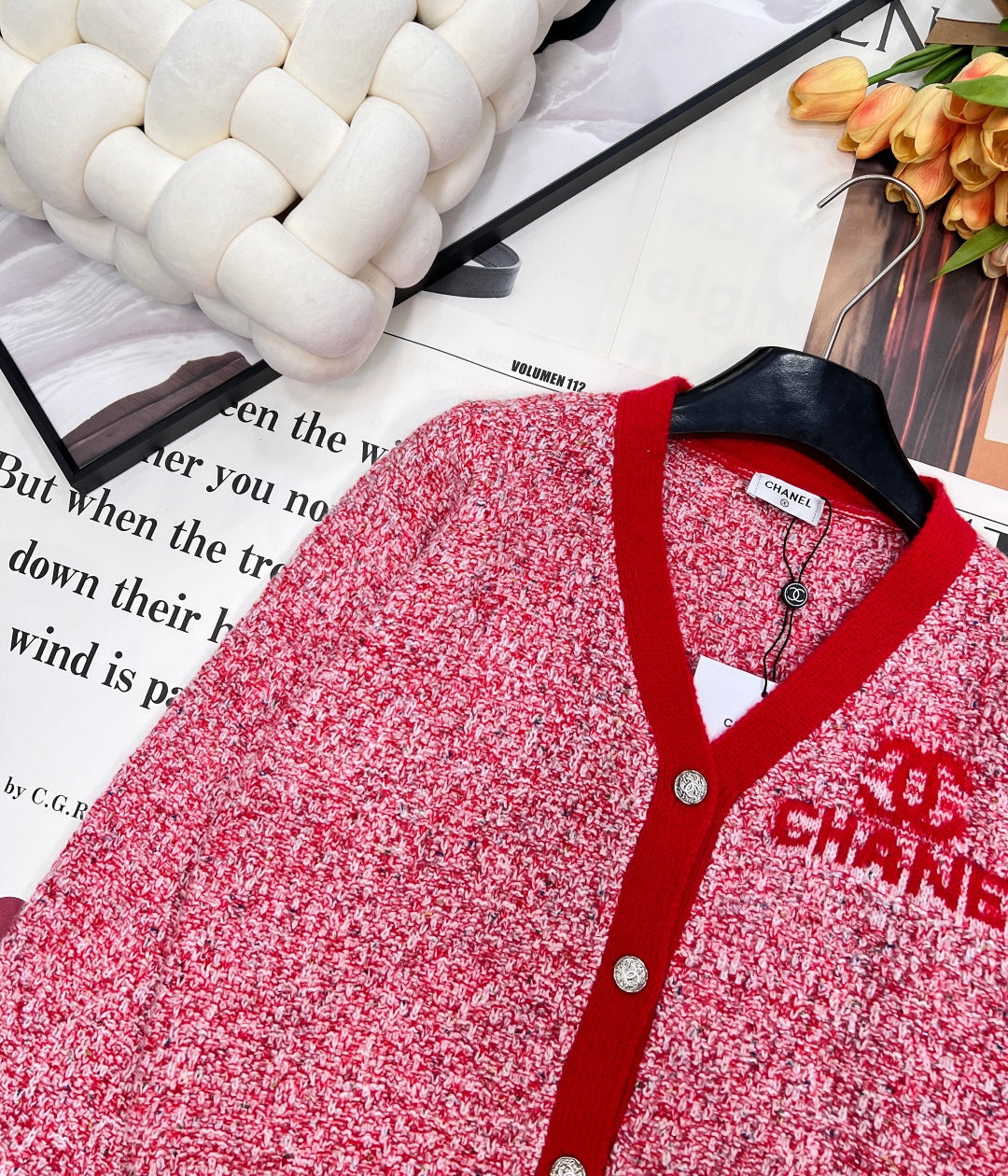 CHANEL 25S V-NECK CARDIGAN 439