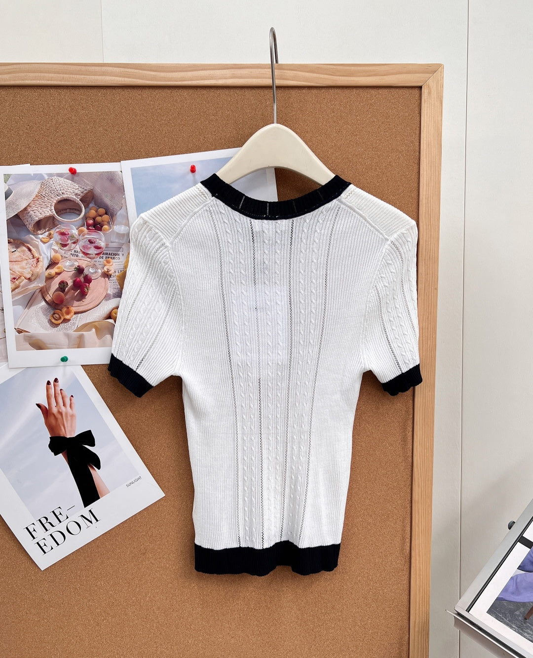 CHANEL 26S SHORT SLEEVE KNIT TOP 1611