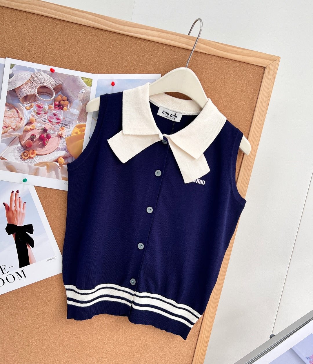 MIUMIU 26S SLEEVELESS KNIT POLO TOP 1374