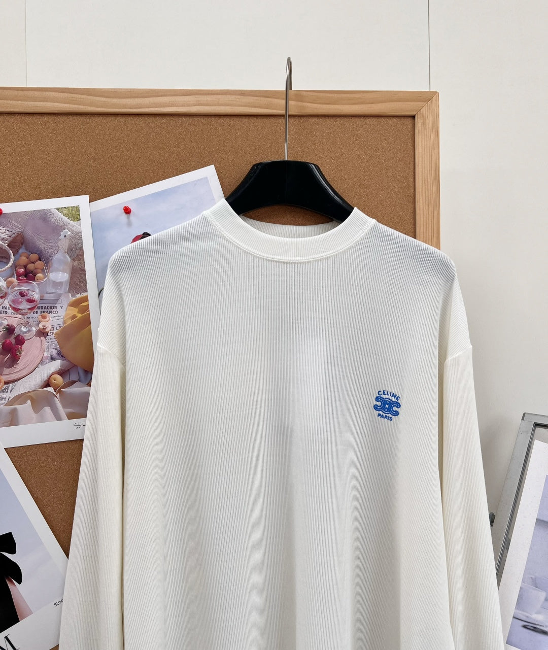 CELINE 26S LONG-SLEEVE T-SHIRT 585