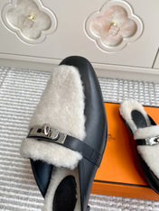 HM 25S CATENA MULE IN BEIGE SHEARLING AND BLACK LAMBSKIN WITH SILVER HARDWARE