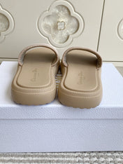 DIOR 26S DWAY SLIDES IN BEIGE RUBBER SOLE