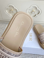 DIOR 26S DWAY SLIDES IN BEIGE RUBBER SOLE